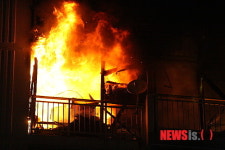 강릉 교동택지 2주공 아파트서 큰 불