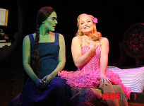 사악하지 않은 두 마녀의 우정 이야기, 뮤지컬 위키드