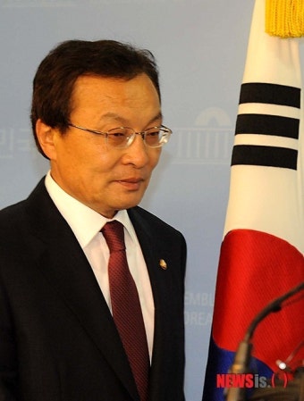 이해찬 상임고문 기자회견