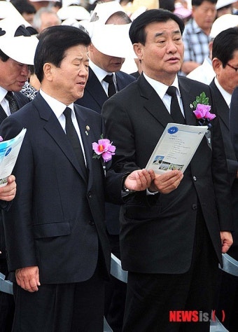 현충일 추념식 참석한 국회의장·부의장 후보