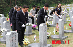 전북지방우정청, 국립임실호국원서 헌화 캠페인 전개