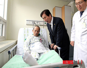 중앙보훈병원 방문한 고흥길 특임장관
