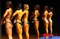 여성 몸짱들 뒷태 대결