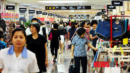 쾌적한 백화점식 쇼핑몰로 재오픈한 강남고속터미널지하상가