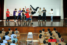 천안개방교도소서 펼쳐진 비보이 공연