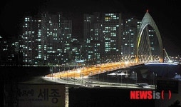 불 밝힌 세종시 한두리 대교