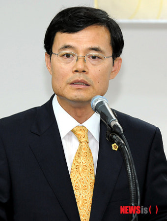 광주시의장 선거 민주통합당 후보로 선출된 조호권 광주시의원