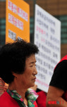 시름 가득한 철거민의 얼굴