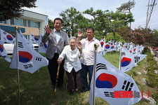 당진시 송산면 청사 앞 태극기 물결로 가득!