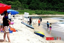 최북단 명파마을의 해변 피서지