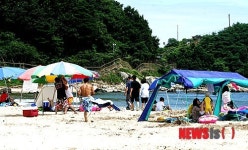 최북단 명파해변의 피서 풍경