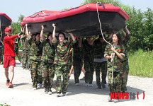 해병대 체험캠프 참가한 학생들