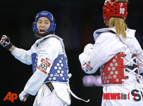 [런던2012][2보]황경선, 한국 태권도 사상 첫 2연패 위업