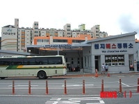 버스 정류소 새 단장