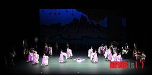 열연하는 무용수들