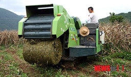 영월군, 조사료 베일러 현장 기술교육