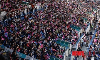 프로야구 700만 관중 달성