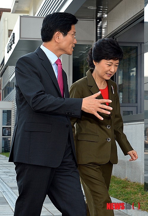 김문수-박근혜, 후보들의 만남으로 보수 세력 결집 강화