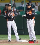 롯데 조성환, 봤지?