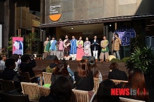 야외에서 열린 인당수 사랑가 미니콘서트