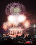 부산 밤하늘 불태운 화려한 불꽃쇼