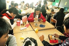 김밥으로 점심 해결