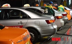 택시로 붐비는 LPG 충전소