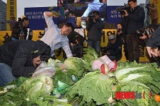 대형유통 농어민, 중소기업, 임대상인 생존 궐기대회