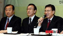 문재인 대통령 후보 지지 선언하는 김덕룡