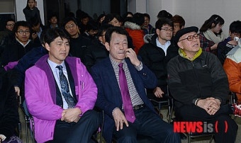 공중파 방송사 출구조사결과에 실망한 통합진보당