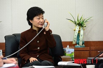 박근혜 당선인, 美 대통령과 통화