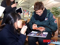 구자철의 식을줄 모르는 인기
