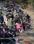 봉남등대 전망대 찾은 관람객