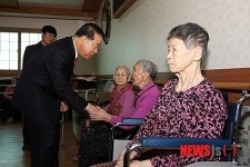 사회복지시설 찾은 성백영 상주시장
