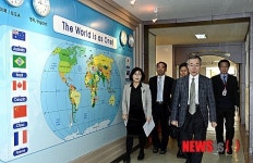 인수위 교육과학분과 곽병선 간사와 위원들 등명초교 방문