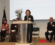 신구중학교 졸업식 참석한 신연희 구청장