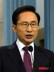 퇴임연설하는 이명박 대통령