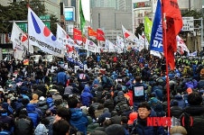 을지로 전차선 점거한 민주노총