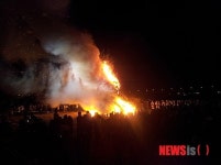 포항 유강청년회, 정월대보름 달집태우기 행사 눈길