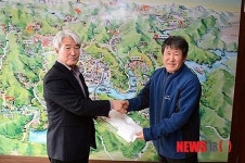 화천 70대할아버지 연탄팔아 모은돈 장학금 기탁