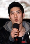 질문에 답하는 백종환