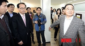 정홍원 총리, 117 학교폭력 ONE-STOP 센터 방문
