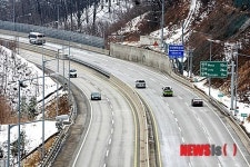 한산한 영동고속도로 대관령구간