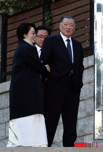 정몽구 회장, 故 정주영 명예회장 12주기 참석