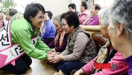 경로당 방문한 김지선 진보정의당 후보