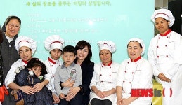 조윤선 장관, 이주여성자활지원센터 방문
