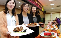 돼지고기로 만든 요리 맛있어요!