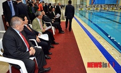 염주수영장 둘러보는 실사단장