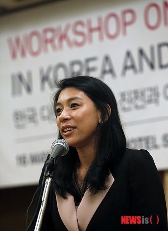축사하는 이자스민 의원