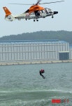 남해해경청-해군, 테러 대비 합동 항공구조훈련